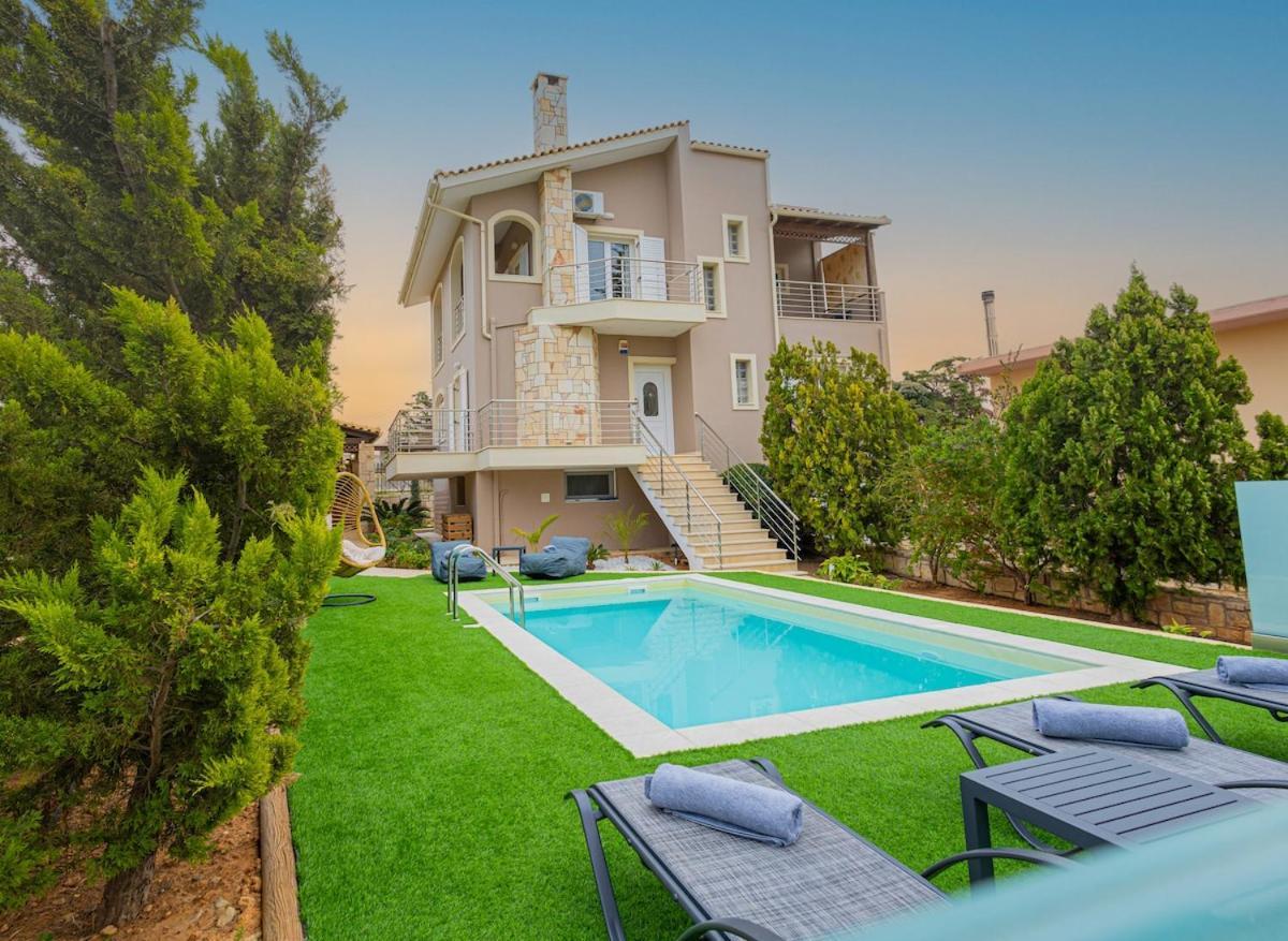 Mare Luxury With Private Pool Goúrnes