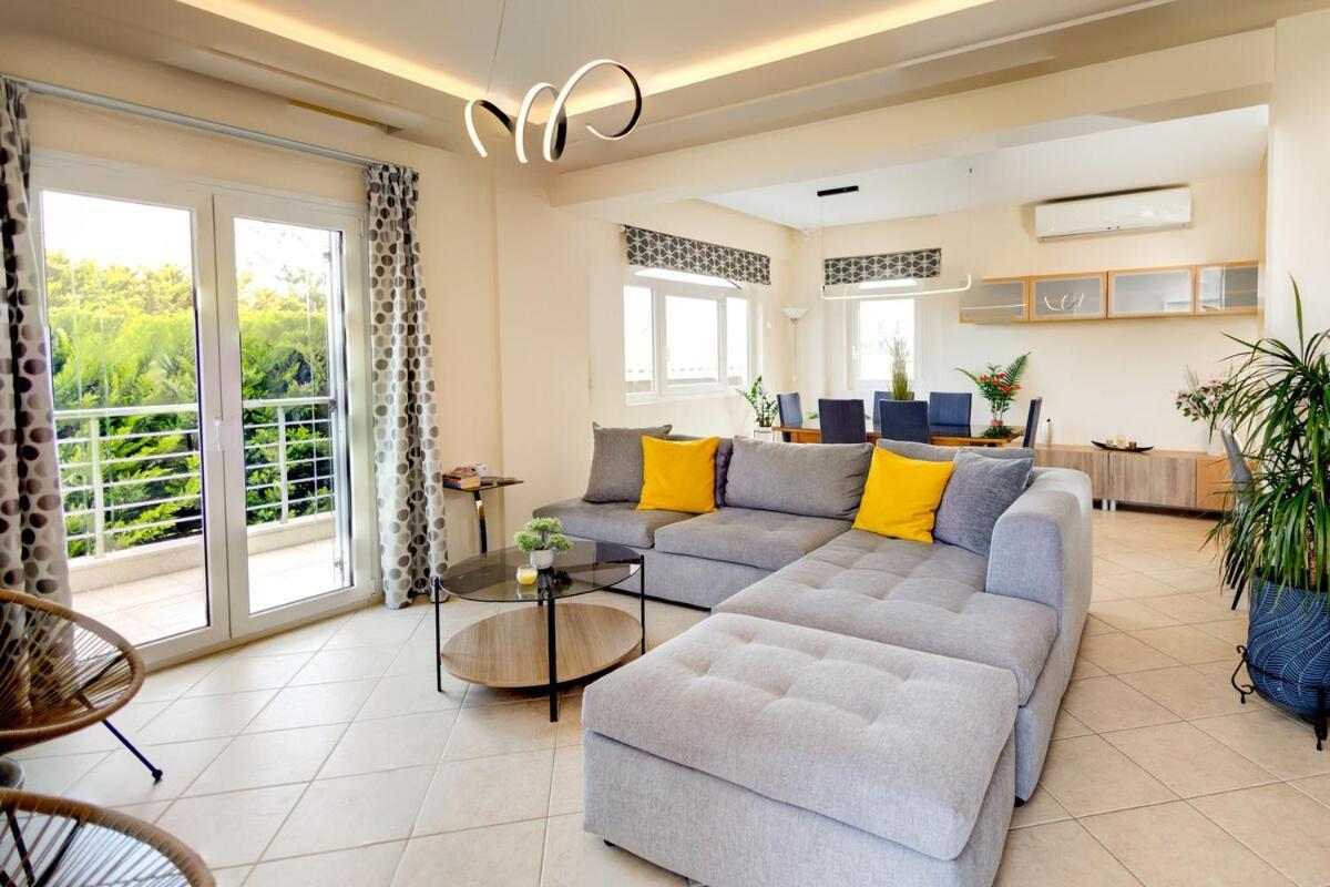 Mare Luxury With Private Pool Case de vacanță *