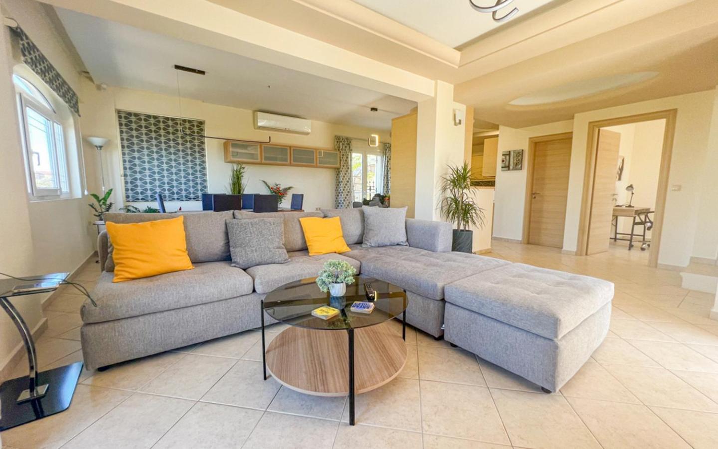 Mare Luxury With Private Pool Holiday home Gournes Gouvon
