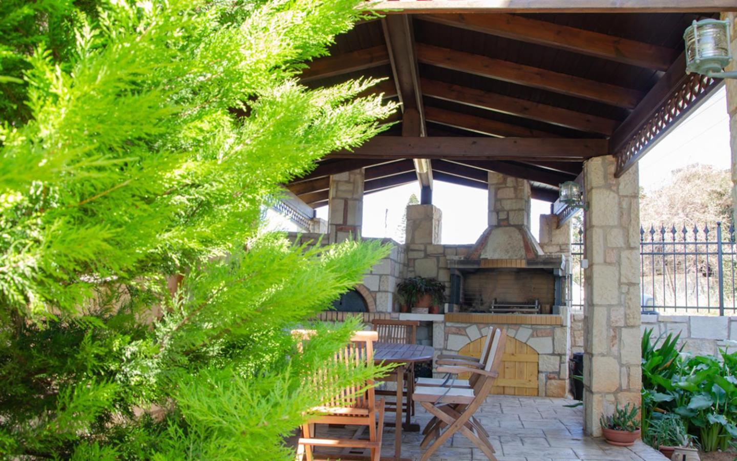 Mare Luxury With Private Pool Holiday home Gournes Gouvon